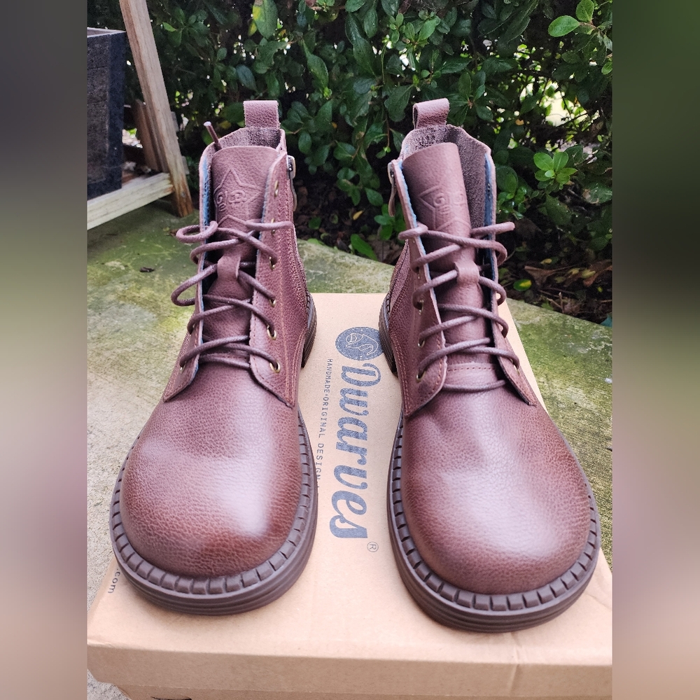 Dwarves Brown Leather Ankle Boots - Size 8 Women's